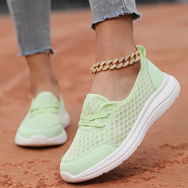 Women's Supportive Walking Shoes With Soft Mesh Upper And Cushioned Sole