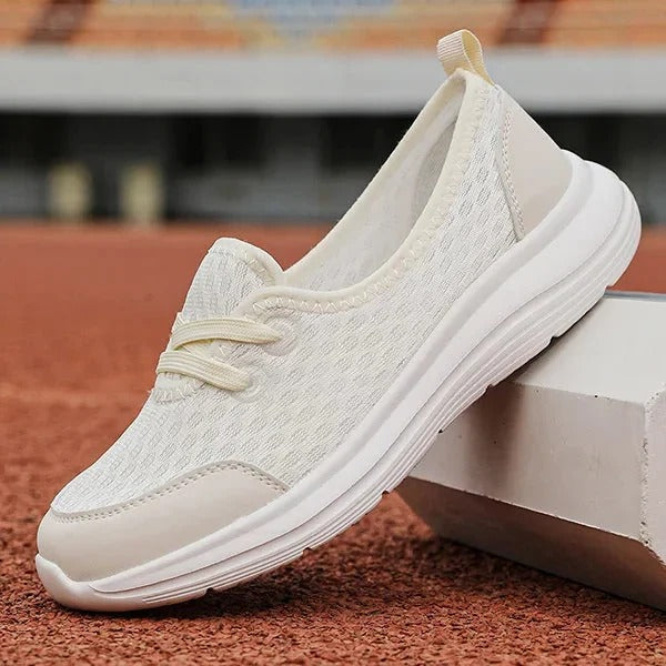 Women's Supportive Walking Shoes With Soft Mesh Upper And Cushioned Sole