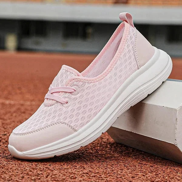 Women's Supportive Walking Shoes With Soft Mesh Upper And Cushioned Sole