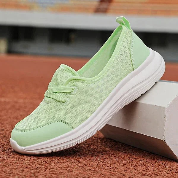 Women's Supportive Walking Shoes With Soft Mesh Upper And Cushioned Sole