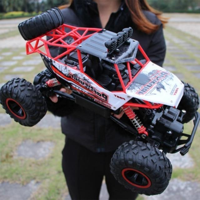 Rock Crawler 4x4 Off-Road Monster Truck With All-Terrain Tires